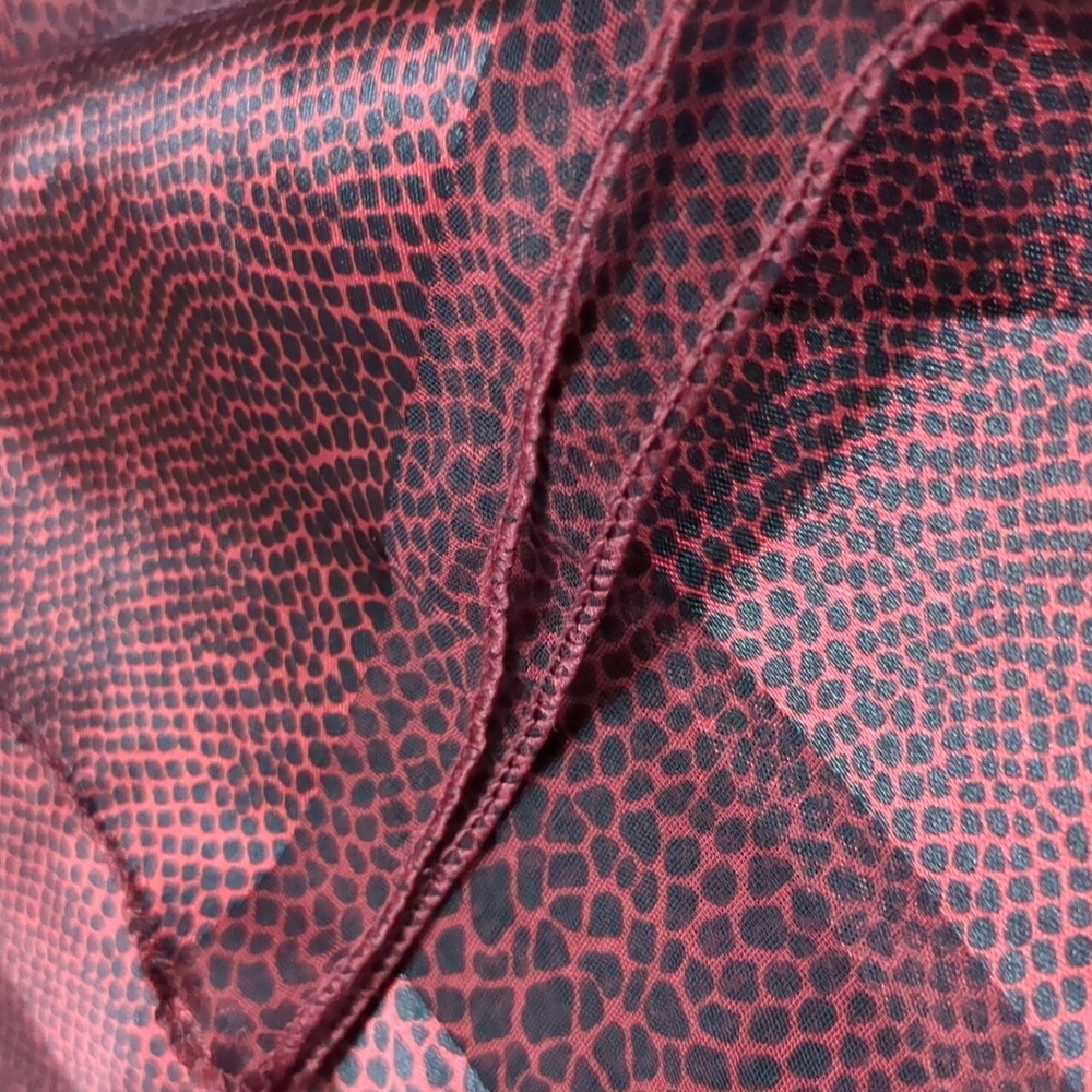 Vintage 80s Liz Claiborne Sheer Burgundy Scarf Preppy Old Money 20" Square - Picture 4 of 12